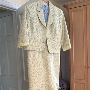 Vintage Noviello Bloom Floral Suit Size 10